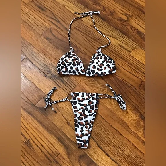Leopard Cheetah Animal Print 2 Pc Thong String Bikini New 
Size Small 4 - 6 - Picture 10 of 11